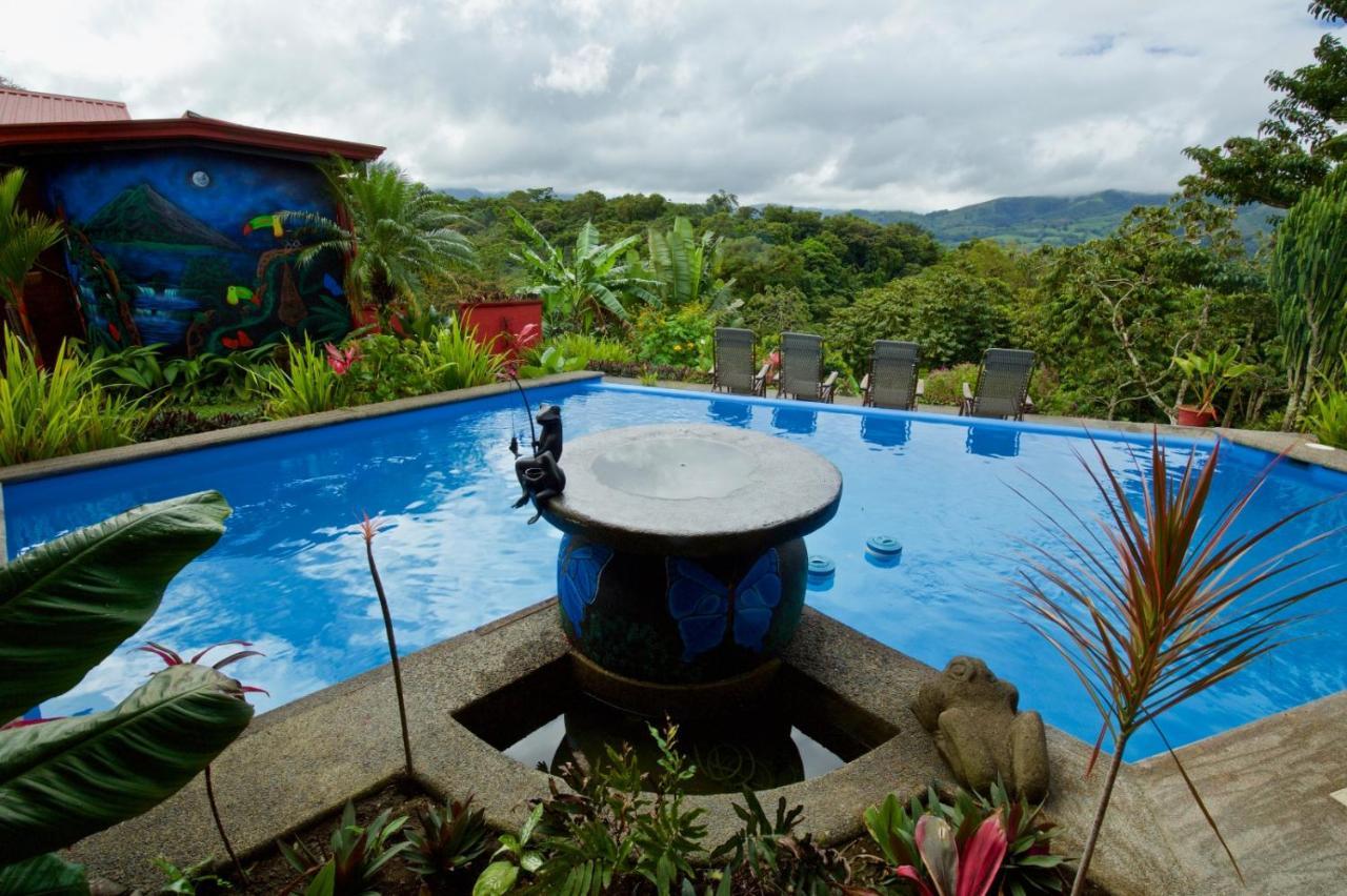 Toucan Lane Hotel And Restaurant ヌエボ・アレナル エクステリア 写真